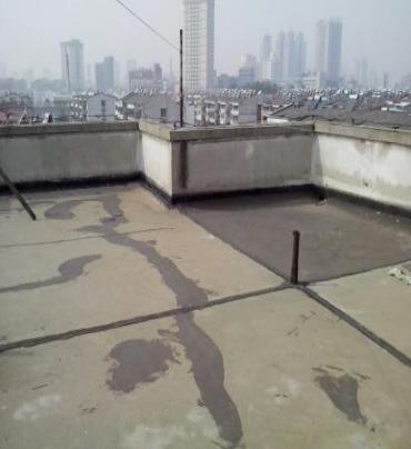 苏尼特右漏水维修 楼顶漏水是什么原因，楼顶漏水维修方法是什么?
